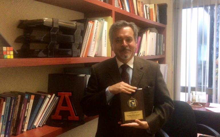 Dr Chavez Premio APAL en Brasil
