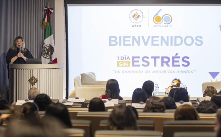 El objetivo del evento fue brindar información en temas fundamentales para el manejo del estrés, la ansiedad, sueño reparador, actividad física y la importancia de la alimentación como aliada del bienestar emocional.