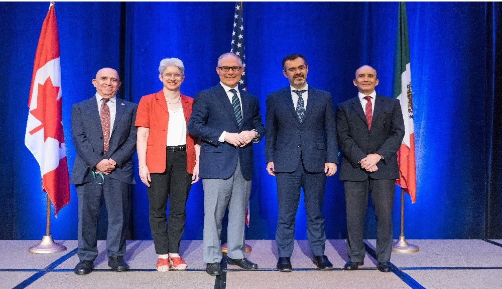 Facultad de Responsabilidad Social, miembro fundador de red para la innovación de América del Norte