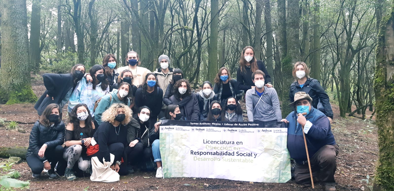 Alumnos de Responsabilidad Social retoman prácticas de campo en el Desierto de los Leones