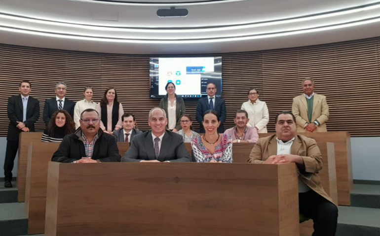 El objetivo principal fue analizar el proceso de evaluación curricular del próximo plan de estudios para fortalecerlo.