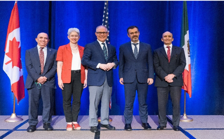 Facultad de Responsabilidad Social, miembro fundador de red para la innovación de América del Norte