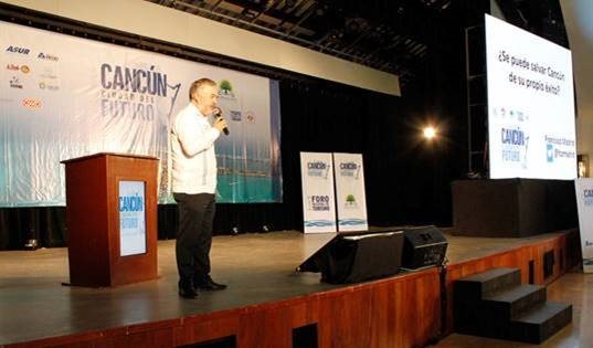 Dr Madrid en Foro Cancun