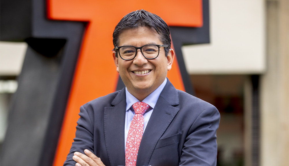 Dr. Hazael Cerón Monroy
