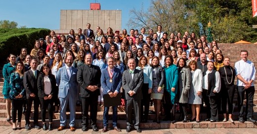 El pasado martes 21 de noviembre se realizó la entrega de la Medalla Anáhuac en Turismo y Gastronomía 2017 al Chef Mikel Alonso en el Auditorio de Posgrado.