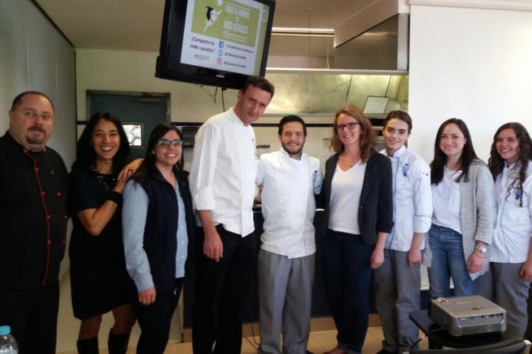 El pasado jueves 16 de febrero, Florence Roy-Allard, Directora en México de La Tablée des Chefs, brindó una plática de sensibilización para invitar a nuestros alumnos de la Facultad y de Le Cordon Bleu