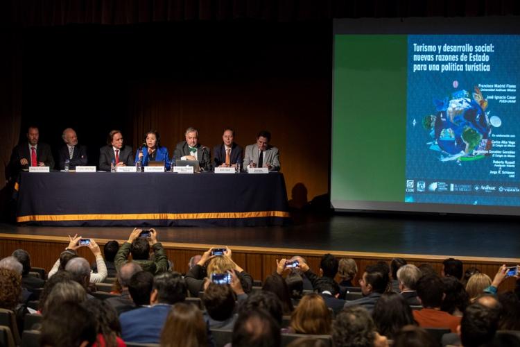 Presentación del documento elaborado por el Dr. Madrid y el Dr. Casar