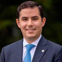 Luis Jacinto Salcido Director de Relaciones Estudiantiles