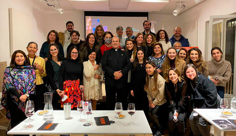 Unimos a egresados Anáhuac que residen en Madrid con una cata de vinos