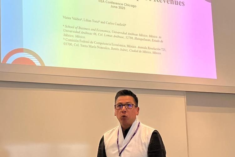 El Prof. Víctor Valdés en ITEA