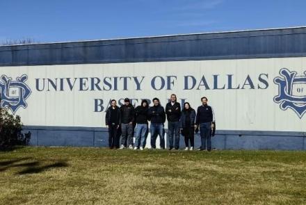 Entre sus actividades visitaron la Universidad de Dallas y asistieron a la clausura del maratón de esta ciudad y a un partido de la NFL.
