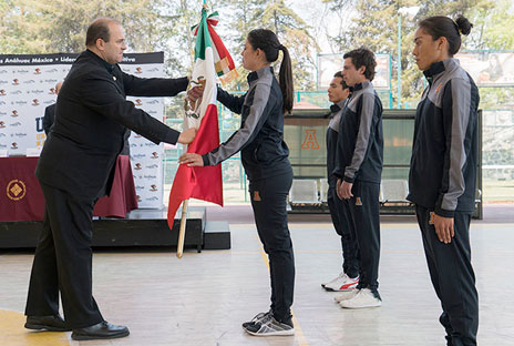 Abanderamos a los atletas que participarán en la Universiada Nacional 2017