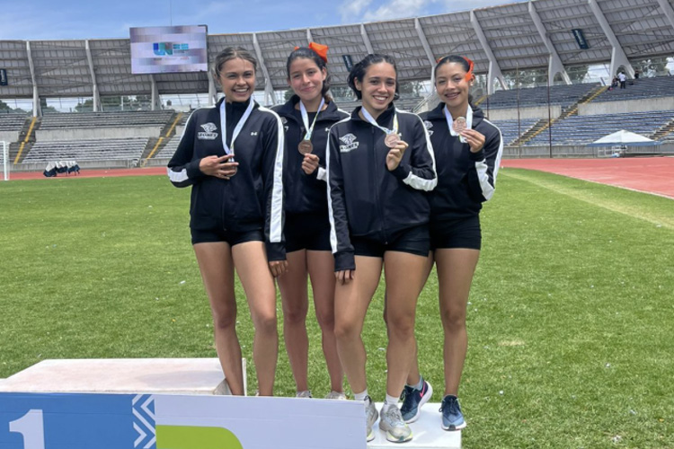 Samantha Miranda, María Valdepeña, Karla Rojas y Ariadna Lozano
