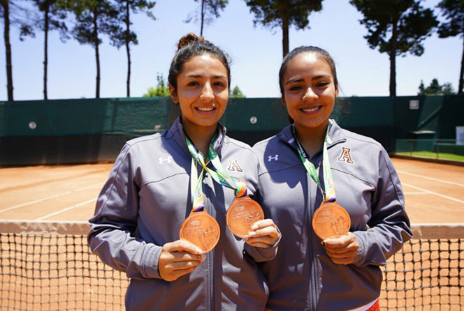 Claudia López Ramírez y Sarahí García Carrera