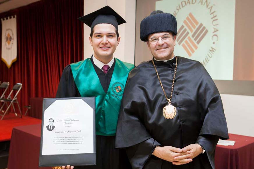 Ceremonia de Graduaciones de Licenciatura