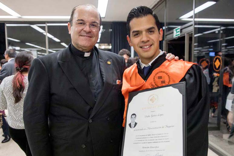 Ceremonia de Graduación de Licenciatura