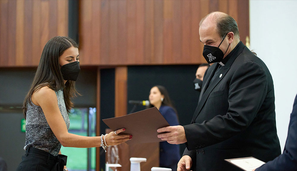 Entrega del Premio a la Excelencia Académica