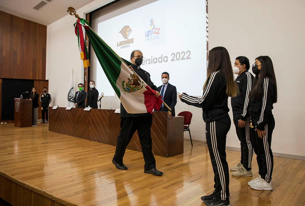 Abanderamiento de los atletas para la Universiada Nacional 2022