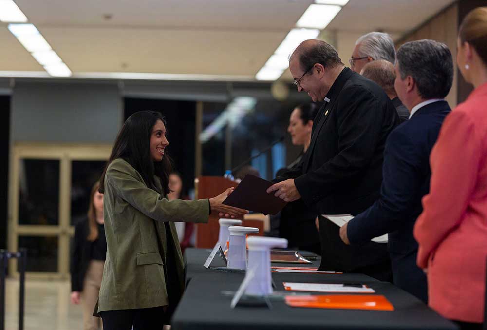 Entrega del Premio a la Excelencia Académica