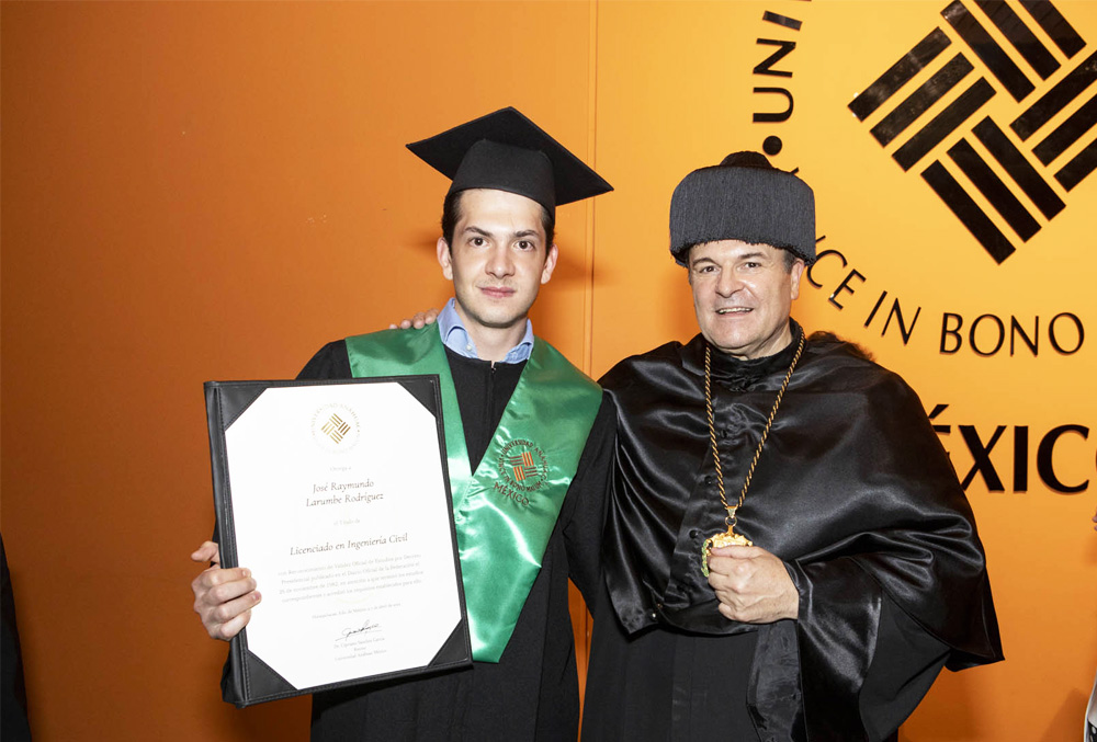 Discurso en la Graduación de Licenciatura: Ciencias Actuariales, Derecho, Educación y Humanidades, Ingeniería, Psicología, y Turismo y Gastronomía 2025