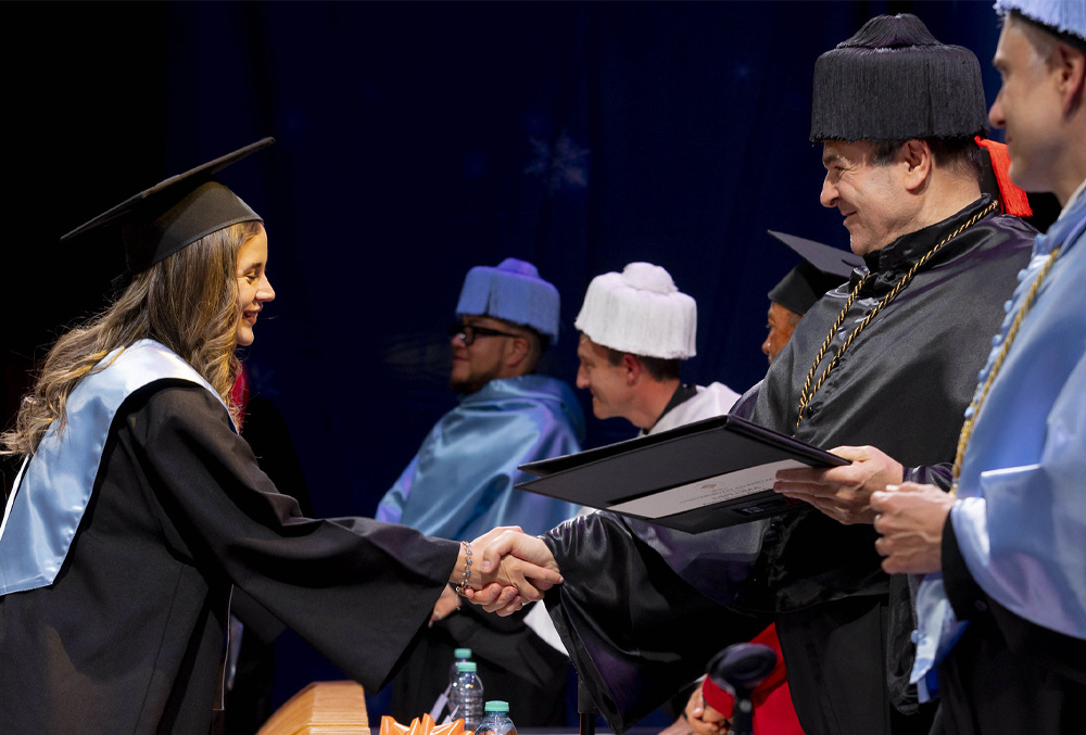 Ceremonia de Graduaci&oacute;n de Licenciatura: Artes, Dise&ntilde;o, Comunicaci&oacute;n, Ciencias del Deporte y Estudios Globales