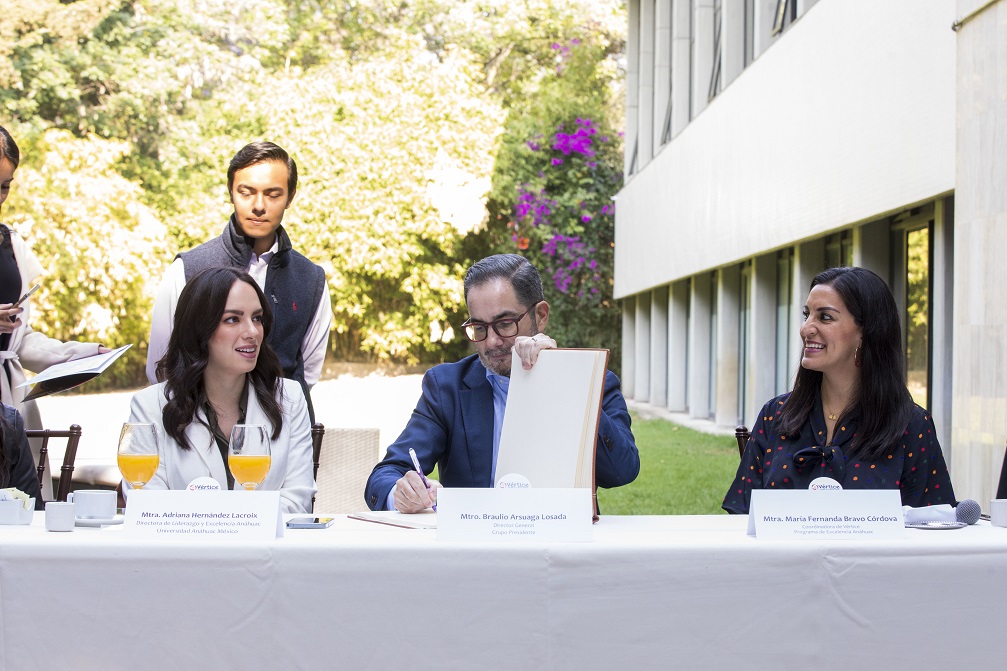 Alumnos de Vértice dialogan con Braulio Arsuaga, director general de Grupo Presidente 