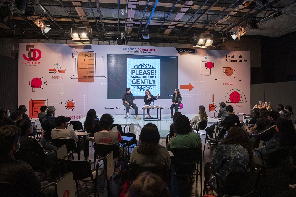 Se realiza el Congreso Internacional de la Facultad de Comunicación 50 años, 50 historias    