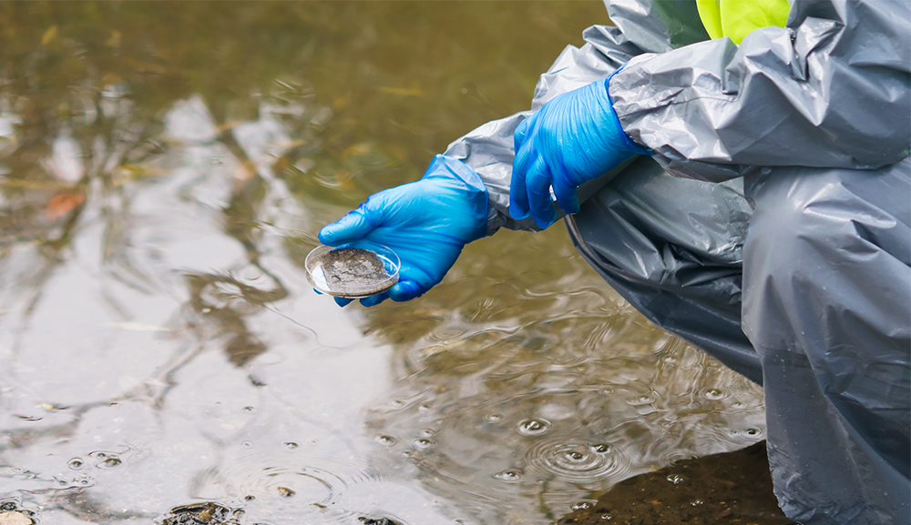 Extracción de colorantes del agua mediante micelas de surfactantes