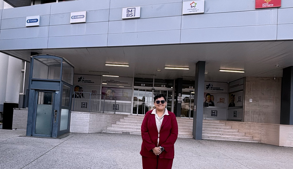 La Mtra. Daniela Araujo imparte clase de AI in business en Montpellier Business School