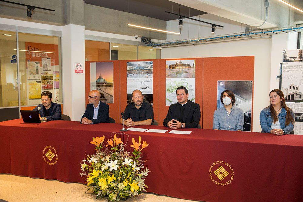 La Comunidad Universitaria se une en torno a “Arquitectura y fe”