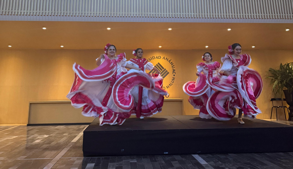 Anáhuac celebra las fiestas patrias con ballet folklórico