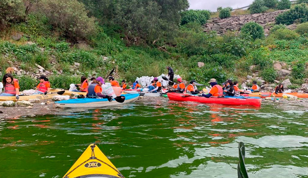 Voluntarios ASUA se suman a la limpieza de la Presa Madín