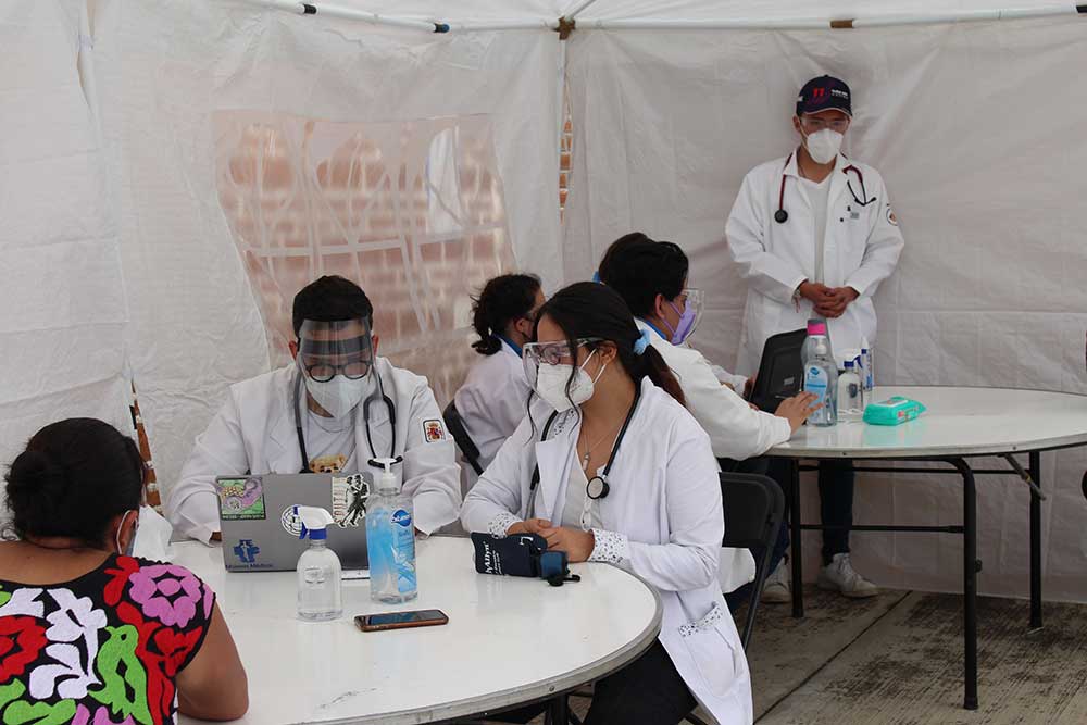 Voluntarios Anáhuac participan en Misiones Médicas en Tepoxtepec, México