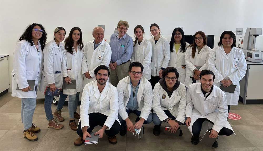 Alumnos de Ingeniería Química visitan las instalaciones de Anton-Paar México 