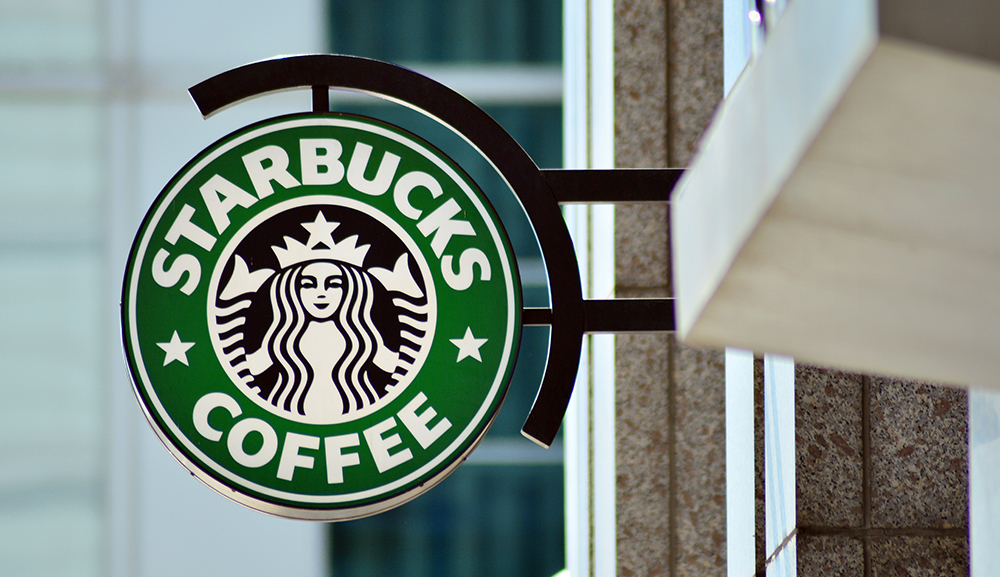 CEO de Starbucks en México se reúne con alumnos de VÉRTICE