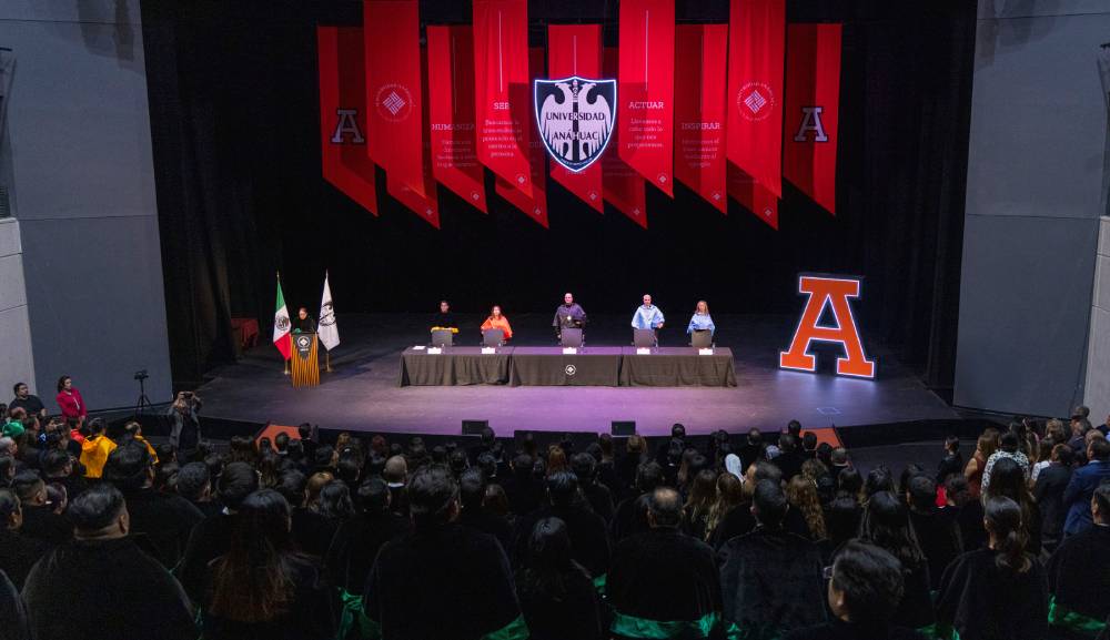Éxito académico: Así se vivieron las Graduaciones de Posgrado de nuestros 870 alumnos