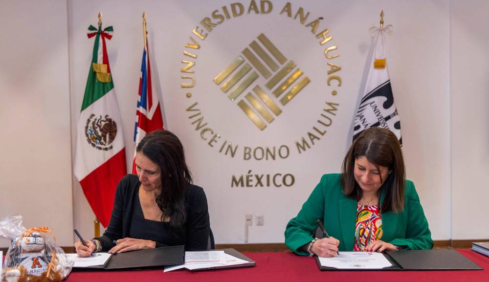 Firmamos convenio de programas de doble grado con la Universidad de Essex