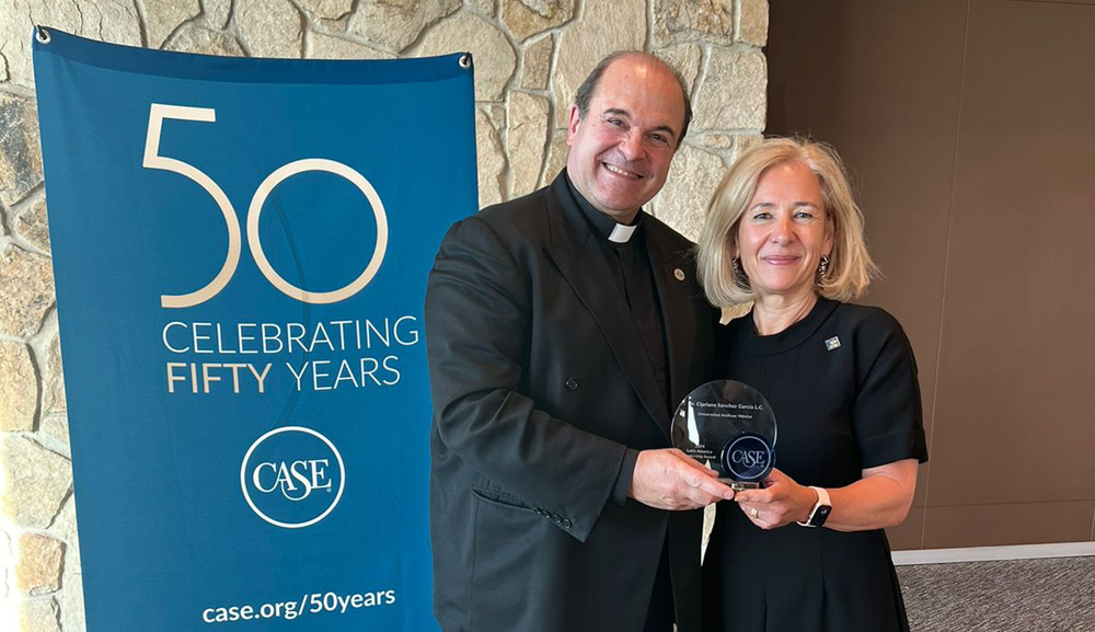 Our Rector, Dr. Cipriano Sánchez García, L.C., is honored with the 2024 CASE Leadership Award