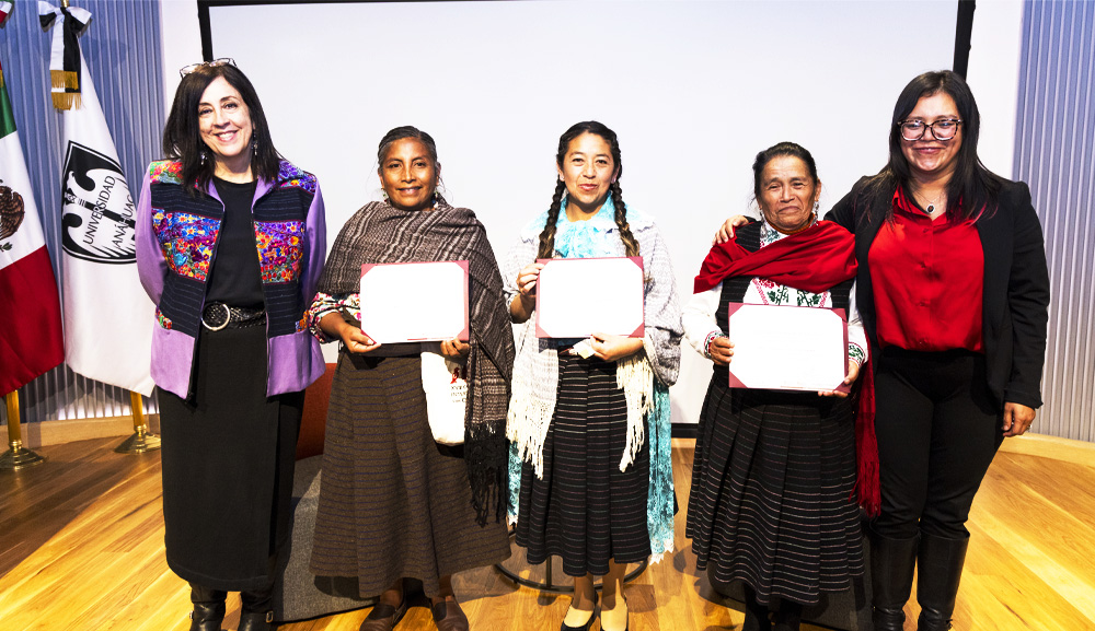 Celebramos el Primer Congreso de la Mujer Indígena: “La palabra de la mujer que florece”