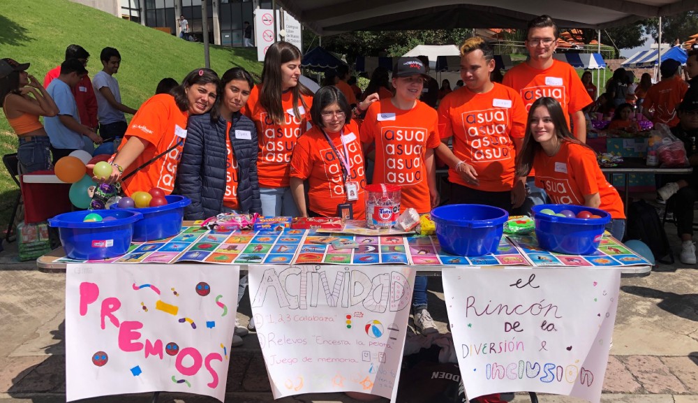 Alumnos del Diplomado en Desarrollo de Habilidades Sociales y Vocacionales participan en ASUA por los Niños