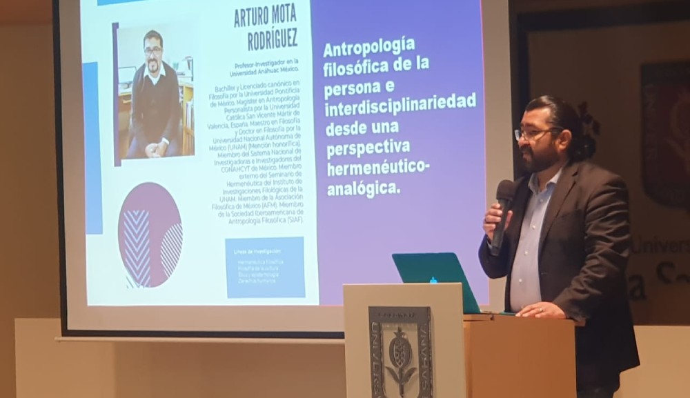 Dr. Arturo Mota en el IV Congreso Internacional de la SIAF en Colombia