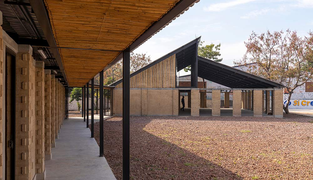 Federico Colella, académico de nuestra Facultad, dirige obra del Centro Comunitario Cuexcomate en Morelos