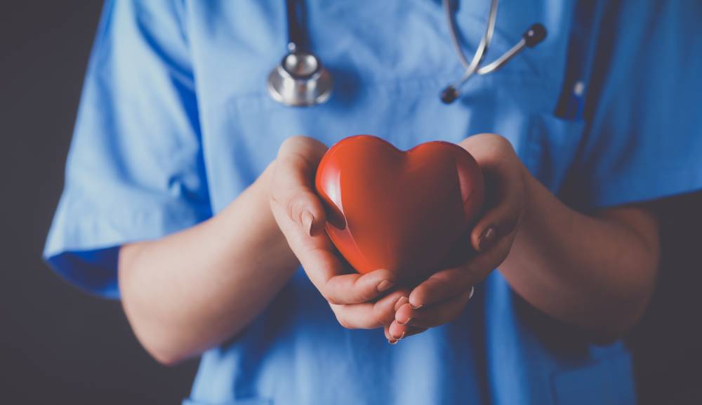 Inteligencia emocional y autocuidado: pilares éticos en la práctica médica