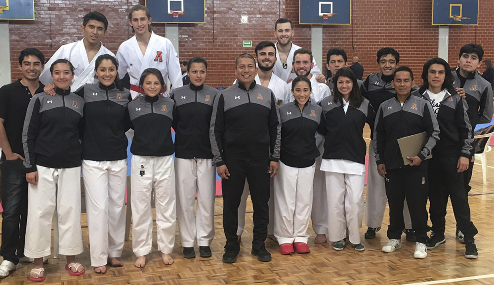 Obtuvimos el 1er lugar de Karate Do de universidades