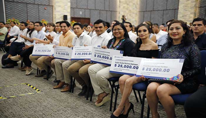 Participantes del Programa Lean Startups México ganan el Premio Estatal de la Juventud