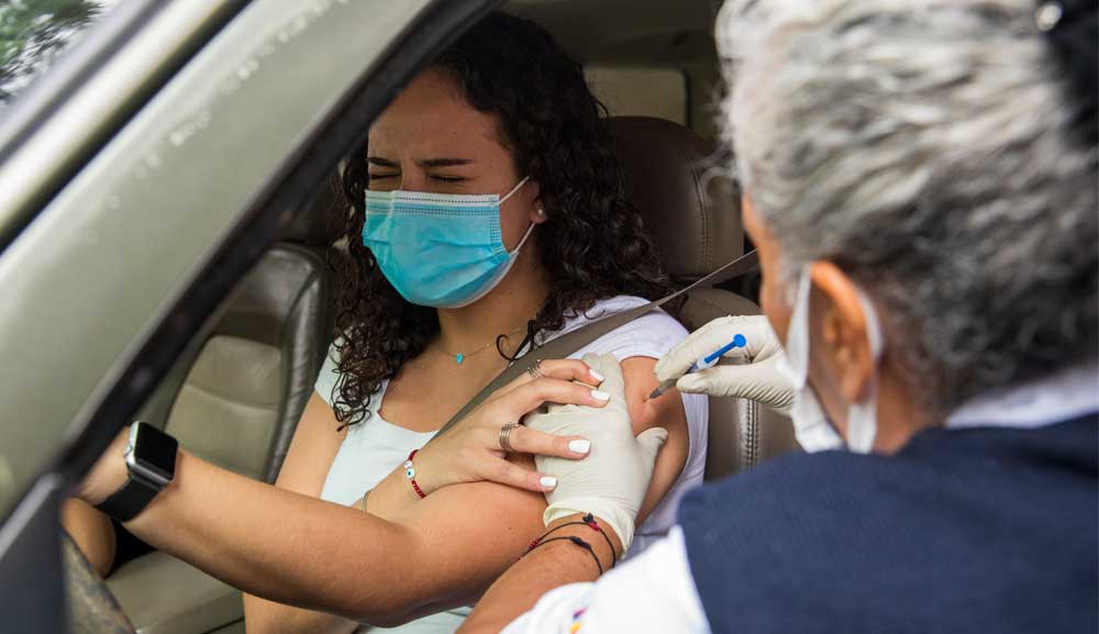 Se realizó la vacunación de jóvenes de 18 a 29 años de edad en las instalaciones de la Universidad Anáhuac