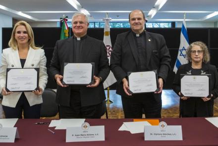 Anahuac Mexico University and the Magdala Center sign a renewal agreement.