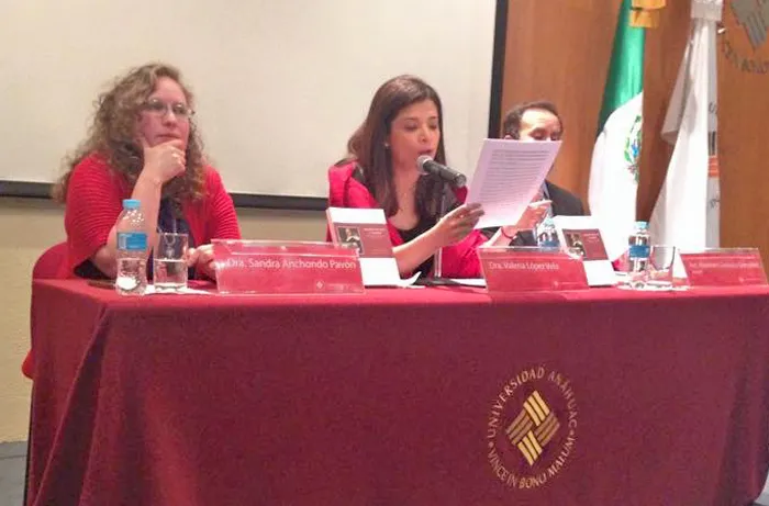 Se llevó a cabo la Presentación del libro "Igualdad, Libertad y Legalidad. Reflexiones sobre la filosofía política lascasiana" de la Dra. Valeria López Vela