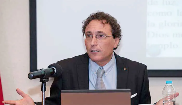El Dr. Adolfo Roitman imparte seminario anual sobre rollos del Mar Muerto