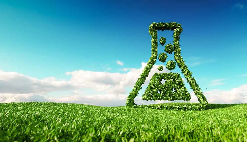 Alumna de Ingeniería desarrolla semiconductores orgánicos a través de procesos de química verde